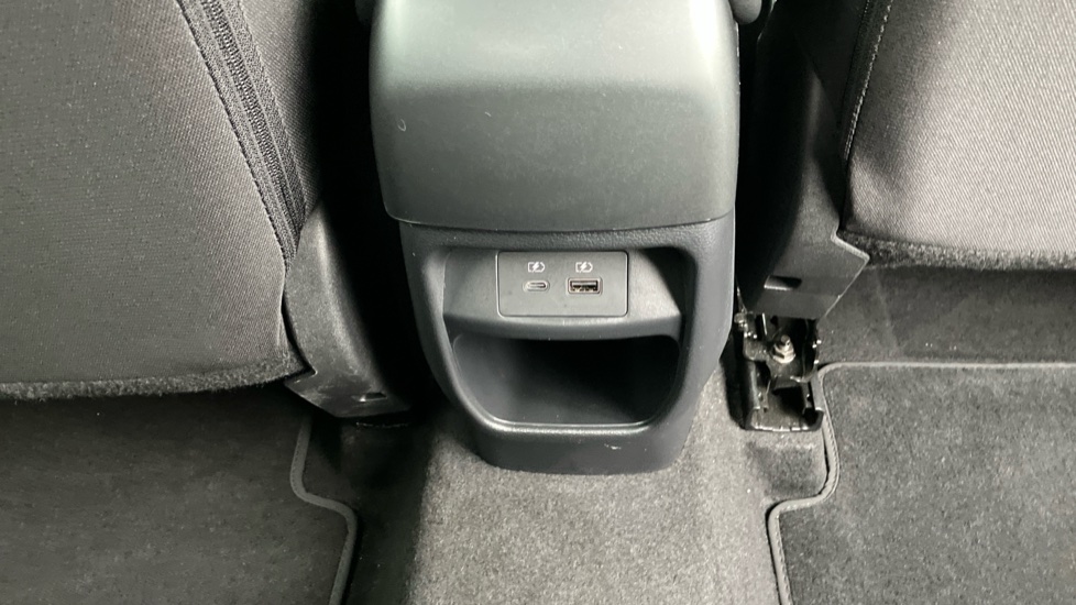 Nissan Juke 1.0 DiG-T N-Connecta 5dr Petrol Hatchback - Image 36