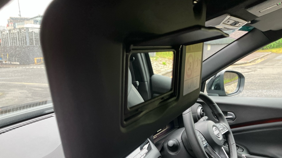 Nissan Juke 1.0 DiG-T N-Connecta 5dr Petrol Hatchback - Image 39