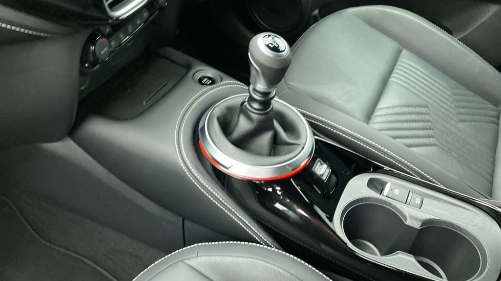 Nissan Juke 1.0 DiG-T Tekna 5dr Petrol Hatchback - Image 13