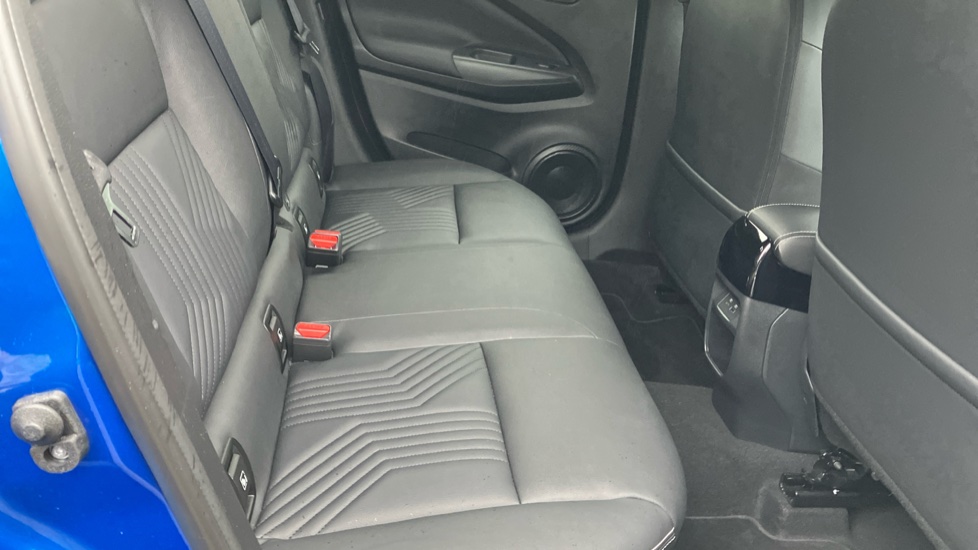 Nissan Juke 1.0 DiG-T Tekna 5dr Petrol Hatchback - Image 16