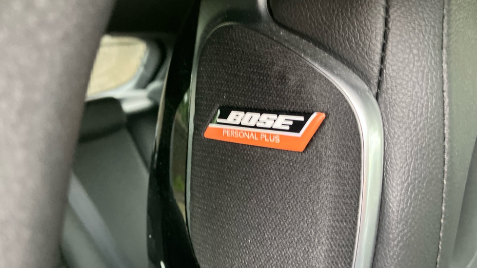 Nissan Juke 1.0 DiG-T Tekna 5dr Petrol Hatchback - Image 28