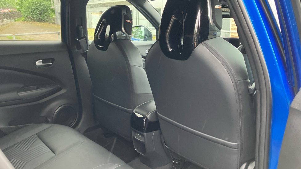 Nissan Juke 1.0 DiG-T Tekna 5dr Petrol Hatchback - Image 32