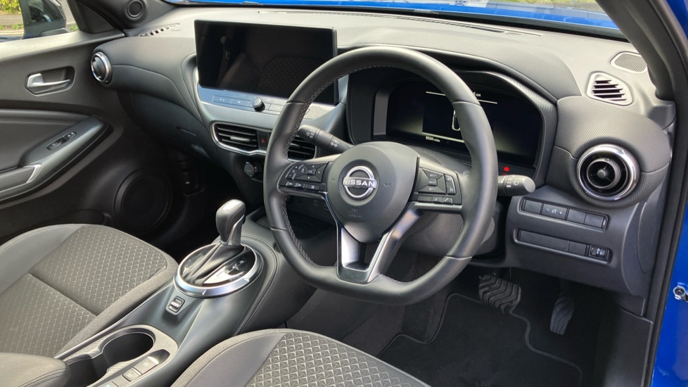 Nissan Juke 1.6 Hybrid N-Connecta 5dr Auto Hybrid Hatchback - Image 11
