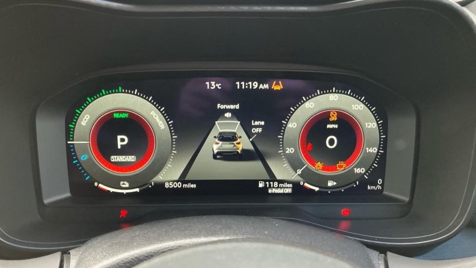 Nissan Juke 1.6 Hybrid N-Connecta 5dr Auto Hybrid Hatchback - Image 18