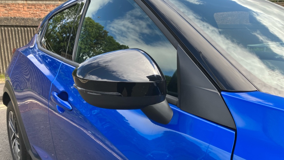 Nissan Juke 1.6 Hybrid N-Connecta 5dr Auto Hybrid Hatchback - Image 22