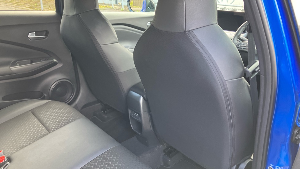 Nissan Juke 1.6 Hybrid N-Connecta 5dr Auto Hybrid Hatchback - Image 35