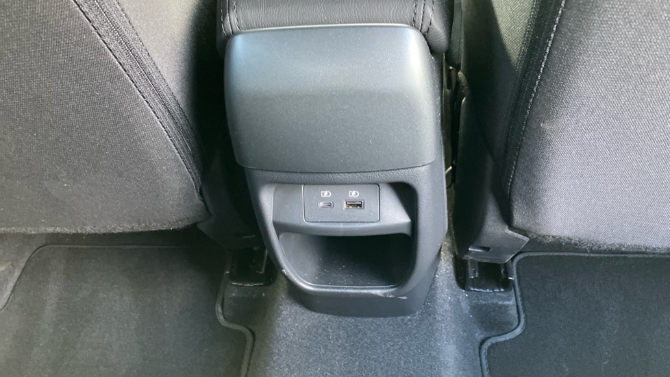 Nissan Juke 1.6 Hybrid N-Connecta 5dr Auto Hybrid Hatchback - Image 37