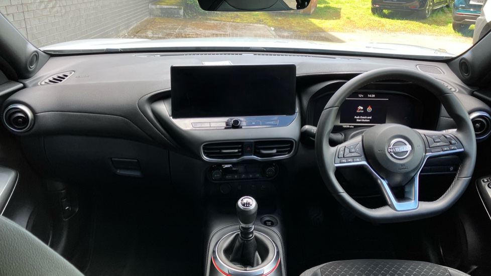 Nissan Juke 1.0 DiG-T N-Connecta 5dr Petrol Hatchback - Image 10