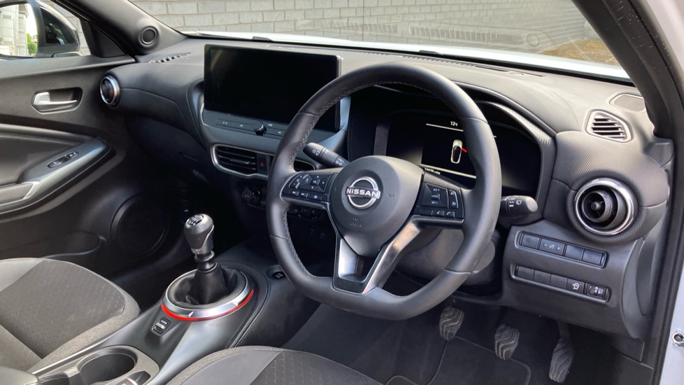 Nissan Juke 1.0 DiG-T N-Connecta 5dr Petrol Hatchback - Image 11
