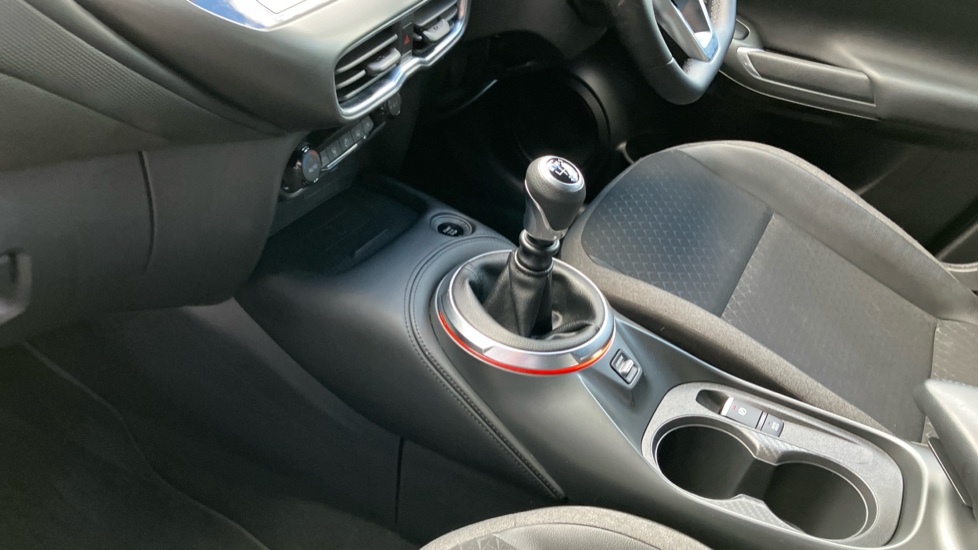 Nissan Juke 1.0 DiG-T N-Connecta 5dr Petrol Hatchback - Image 13