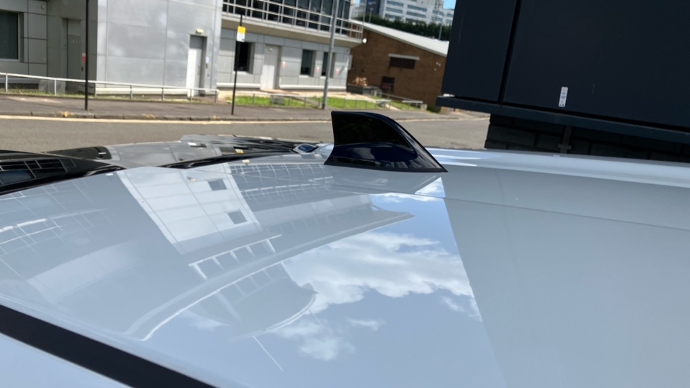 Nissan Juke 1.0 DiG-T N-Connecta 5dr Petrol Hatchback - Image 25