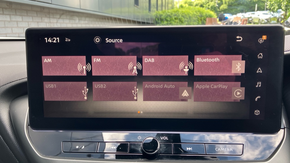 Nissan Juke 1.0 DiG-T N-Connecta 5dr Petrol Hatchback - Image 39
