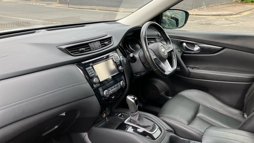 Nissan X-Trail 1.7 dCi Tekna 5dr 4WD CVT Diesel Station Wagon - Image 9