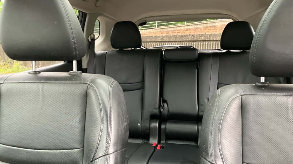Nissan X-Trail 1.7 dCi Tekna 5dr 4WD CVT Diesel Station Wagon - Image 15