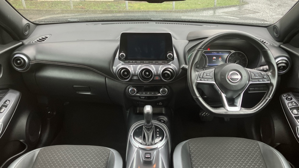 Nissan Juke 1.6 Hybrid N-Connecta 5dr Auto Hybrid Hatchback - Image 10