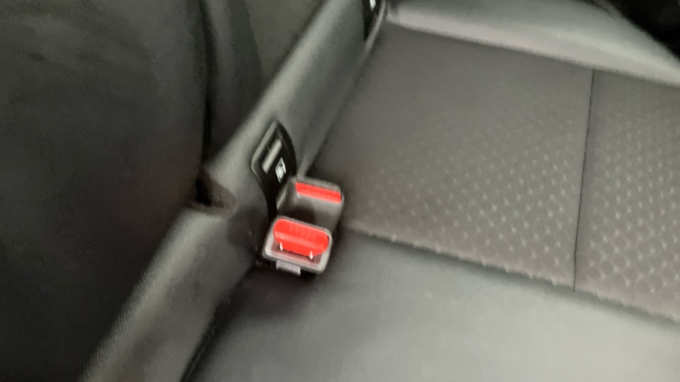 Nissan Juke 1.6 Hybrid N-Connecta 5dr Auto Hybrid Hatchback - Image 17
