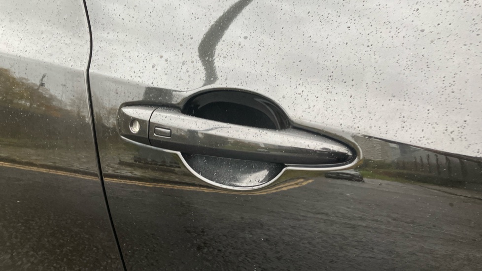 Nissan Juke 1.6 Hybrid N-Connecta 5dr Auto Hybrid Hatchback - Image 23