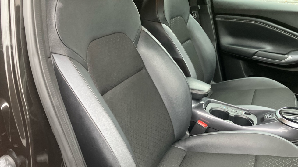 Nissan Juke 1.6 Hybrid N-Connecta 5dr Auto Hybrid Hatchback - Image 28