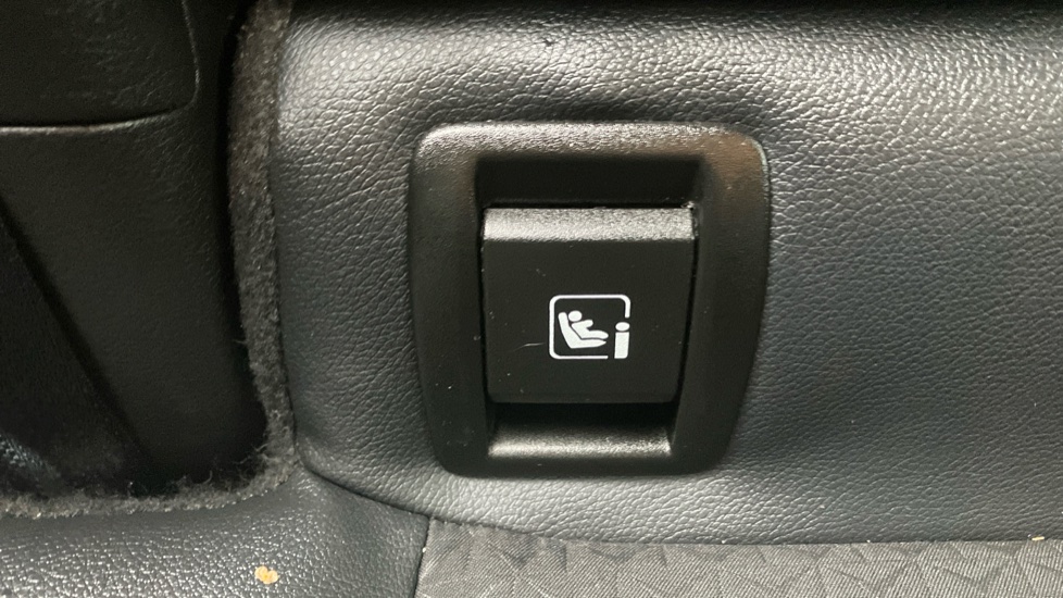 Nissan Juke 1.6 Hybrid N-Connecta 5dr Auto Hybrid Hatchback - Image 33