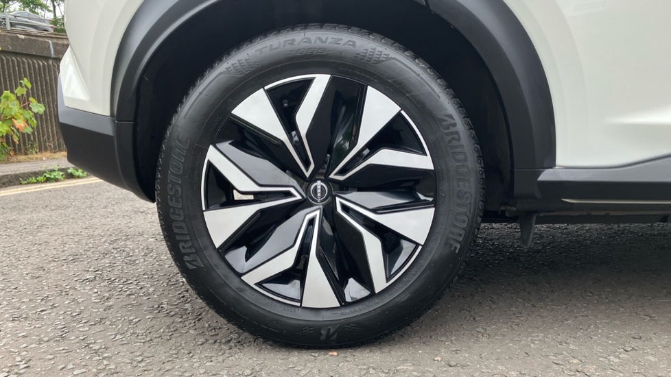 Nissan Juke 1.0 DiG-T 114 Acenta 5dr Petrol Hatchback - Image 7