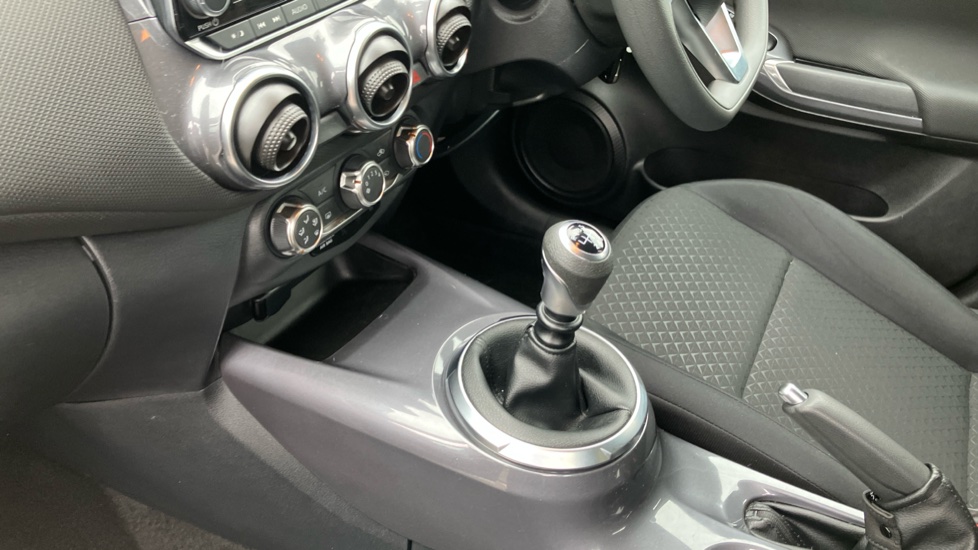 Nissan Juke 1.0 DiG-T 114 Acenta 5dr Petrol Hatchback - Image 13