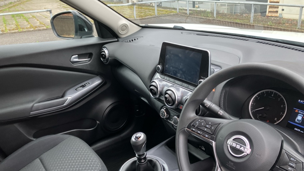 Nissan Juke 1.0 DiG-T 114 Acenta 5dr Petrol Hatchback - Image 14