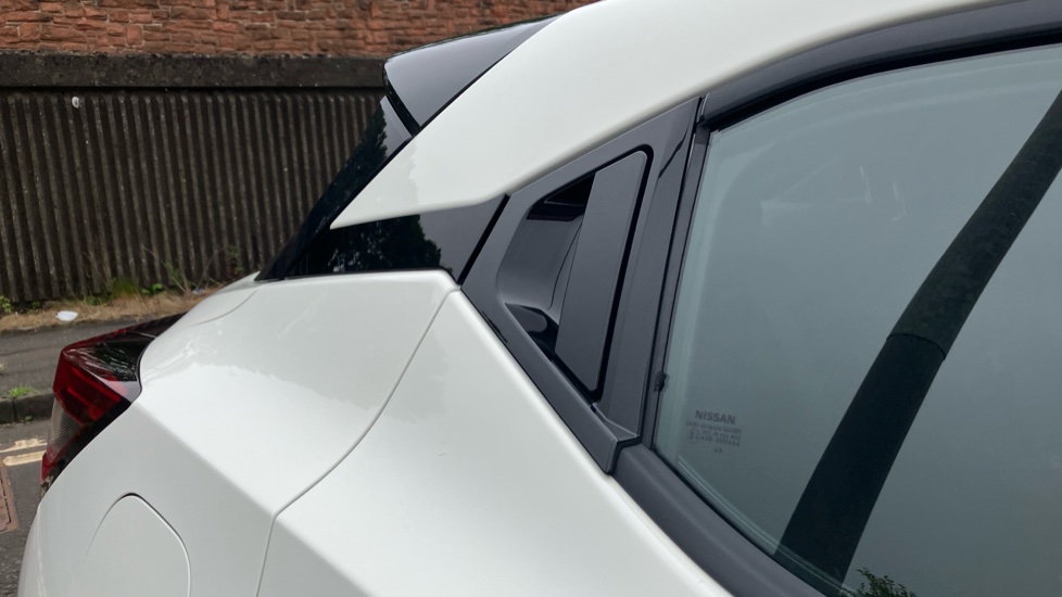 Nissan Juke 1.0 DiG-T 114 Acenta 5dr Petrol Hatchback - Image 23