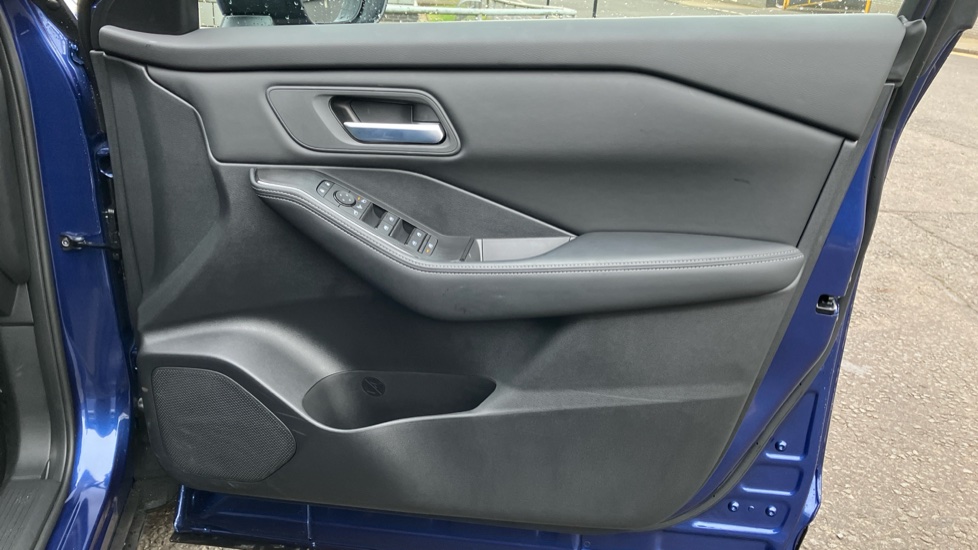 Nissan X-Trail 1.5 MHEV 163 N-Connecta 5dr Xtronic Petrol Station Wagon - Image 29