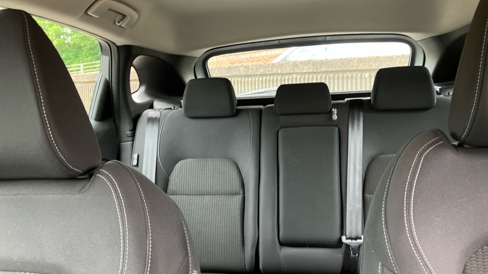 Nissan Qashqai 1.3 DiG-T MH Acenta Premium 5dr Petrol Hatchback - Image 15