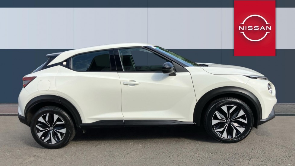 Nissan Juke 1.0 DiG-T 114 Acenta 5dr DCT Petrol Hatchback - Image 5