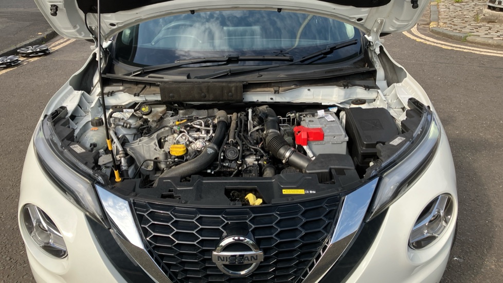 Nissan Juke 1.0 DiG-T 114 Acenta 5dr DCT Petrol Hatchback - Image 8