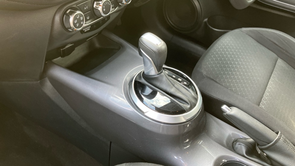 Nissan Juke 1.0 DiG-T 114 Acenta 5dr DCT Petrol Hatchback - Image 13
