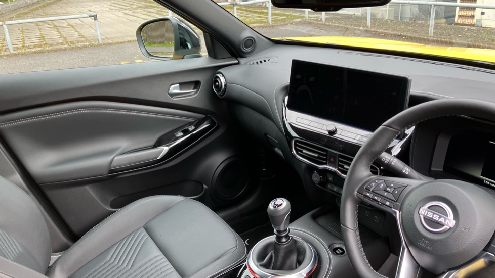 Nissan Juke 1.0 DiG-T Tekna 5dr Petrol Hatchback - Image 14
