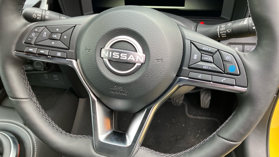 Nissan Juke 1.0 DiG-T Tekna 5dr Petrol Hatchback - Image 42