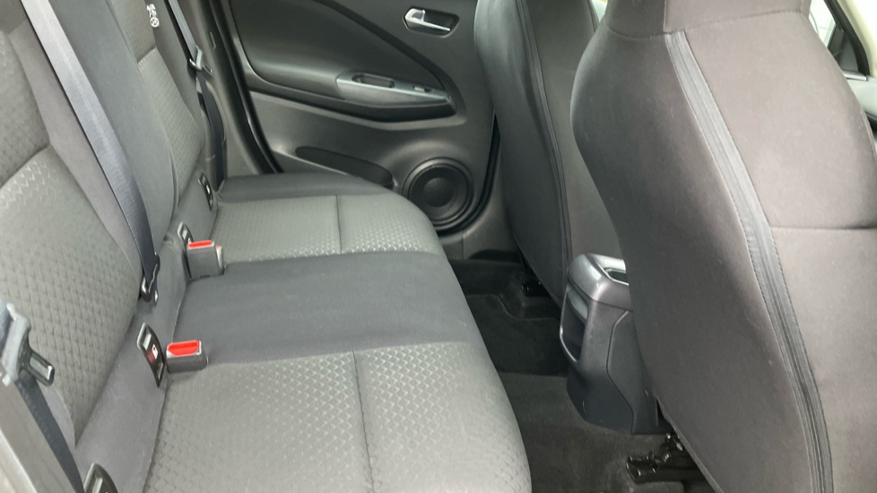 Nissan Juke 1.0 DiG-T 114 Acenta 5dr Petrol Hatchback - Image 16
