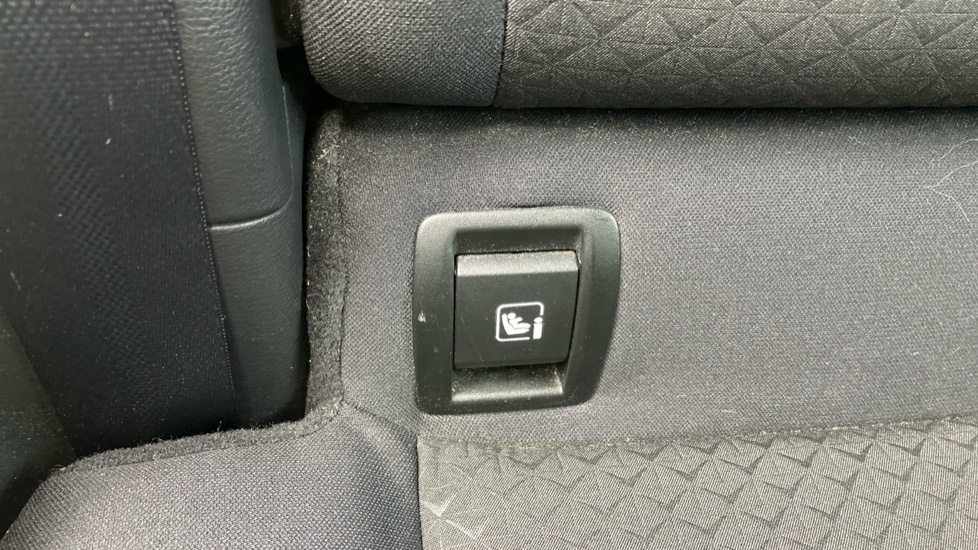 Nissan Juke 1.0 DiG-T 114 Acenta 5dr Petrol Hatchback - Image 31