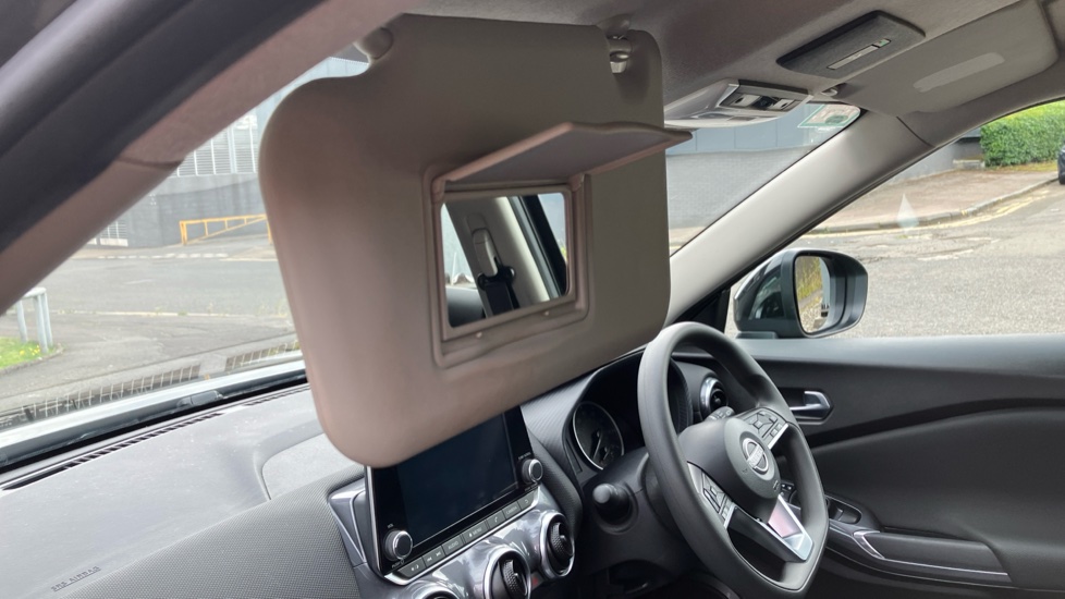 Nissan Juke 1.0 DiG-T 114 Acenta 5dr Petrol Hatchback - Image 37
