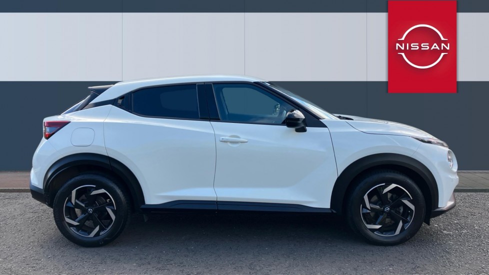 Nissan Juke 1.0 DiG-T 114 N-Connecta 5dr Petrol Hatchback - Image 5