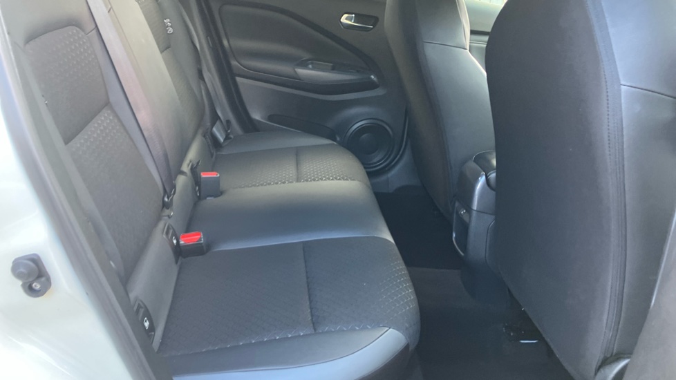 Nissan Juke 1.0 DiG-T 114 N-Connecta 5dr Petrol Hatchback - Image 16