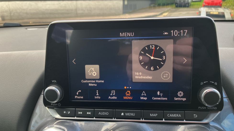 Nissan Juke 1.0 DiG-T 114 N-Connecta 5dr Petrol Hatchback - Image 45