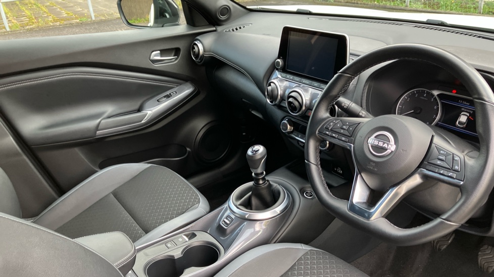 Nissan Juke 1.0 DiG-T 114 N-Connecta 5dr Petrol Hatchback - Image 14