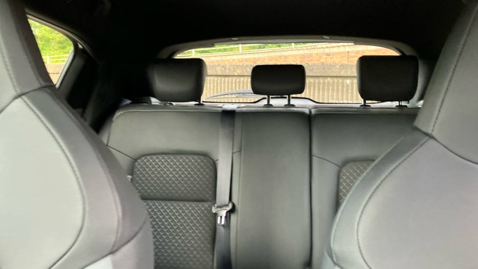 Nissan Juke 1.0 DiG-T 114 N-Connecta 5dr Petrol Hatchback - Image 15