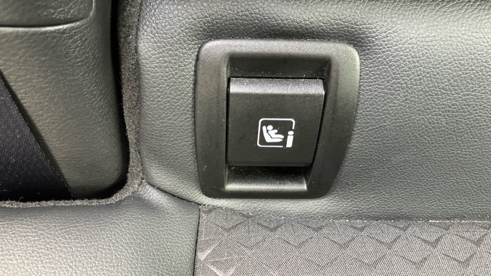 Nissan Juke 1.0 DiG-T 114 N-Connecta 5dr Petrol Hatchback - Image 32