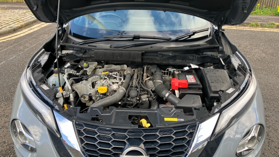Nissan Juke 1.0 DiG-T 114 Tekna+ 5dr Petrol Hatchback - Image 8