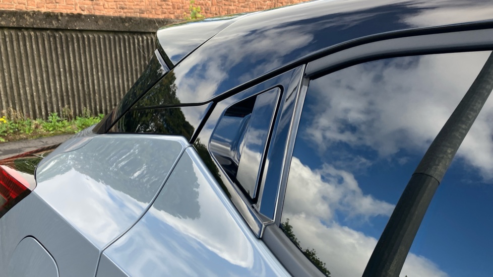 Nissan Juke 1.0 DiG-T 114 Tekna+ 5dr Petrol Hatchback - Image 24