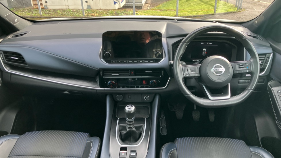 Nissan Qashqai 1.3 DiG-T MH 158 Tekna 5dr Petrol Hatchback - Image 10