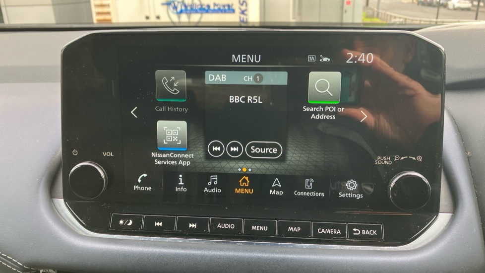 Nissan Qashqai 1.3 DiG-T MH 158 Tekna 5dr Petrol Hatchback - Image 44