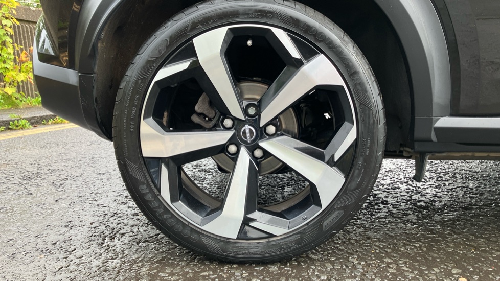 Nissan Juke 1.0 DiG-T 114 Tekna 5dr Petrol Hatchback - Image 7