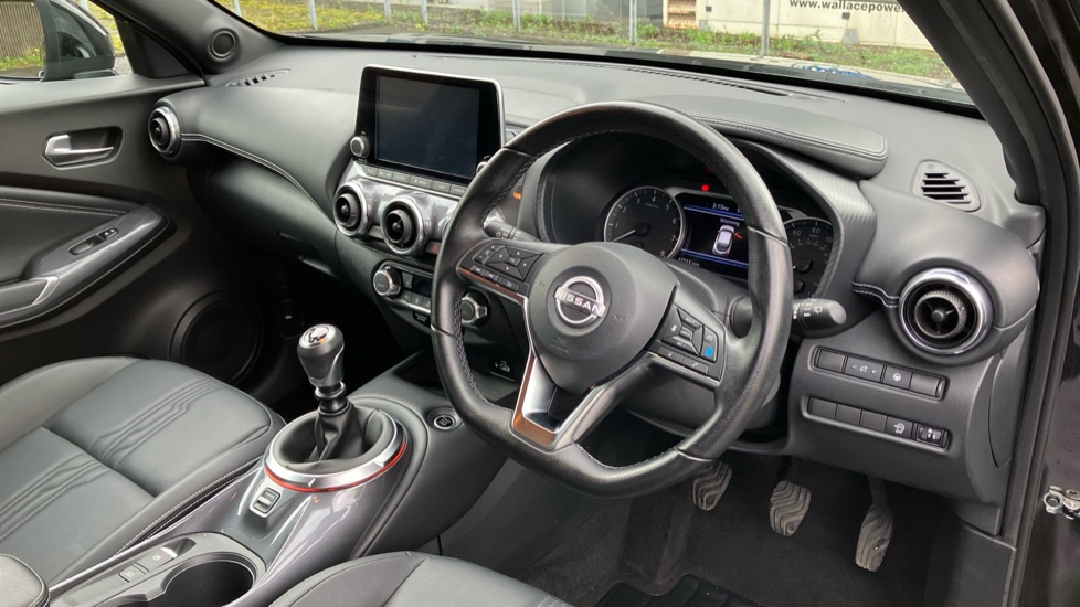 Nissan Juke 1.0 DiG-T 114 Tekna 5dr Petrol Hatchback - Image 11