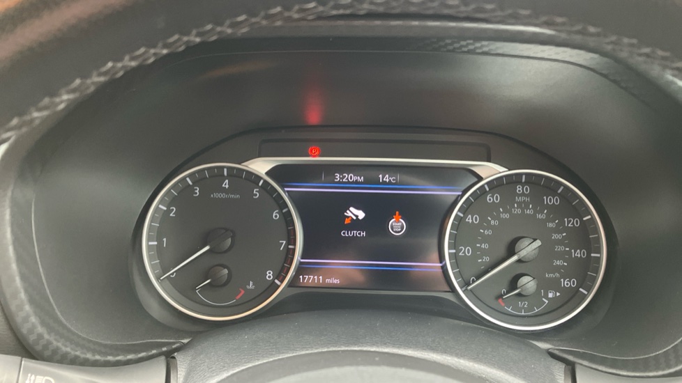 Nissan Juke 1.0 DiG-T 114 Tekna 5dr Petrol Hatchback - Image 18